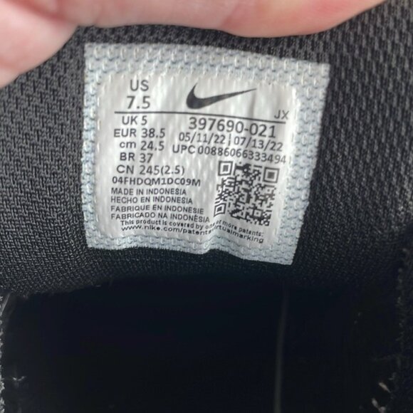 VGC Black / White Nike Air Max - Size W7.5 - Picture 5 of 8